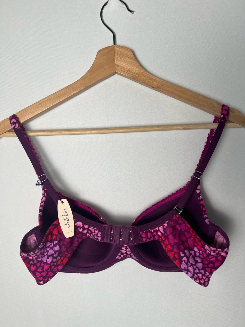 Victoria’s Secret NWT Body By Victoria Lined Demi Bra Heart Print Pink Red 36B - Picture 5 of 7
